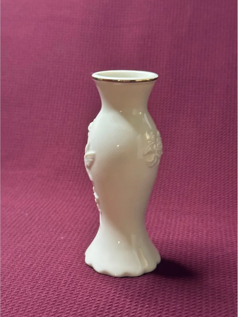 Vintage Lenox Hummingbird & Rose Bud Vase Ivory Porcelain 24K Gold Trim 5.75